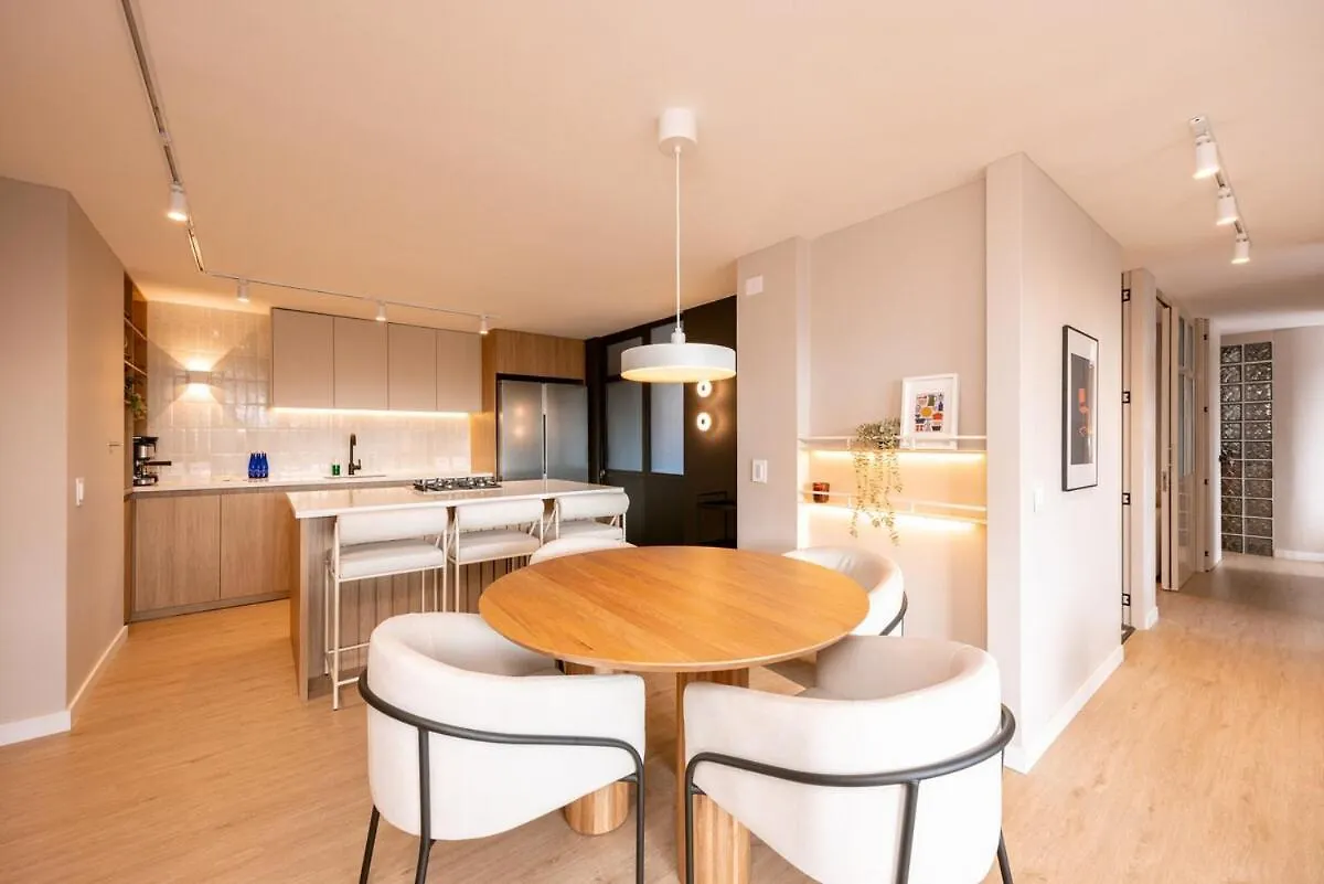 Magnifico Apartamento De 2 Habitaciones Con Ac Y Vistas En El Poblado Medellin 0*,