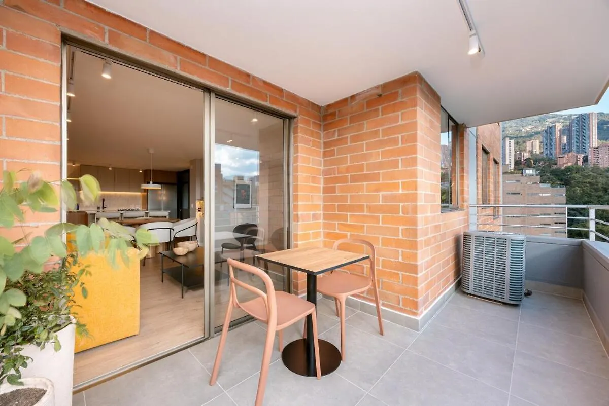 Magnifico Apartamento De 2 Habitaciones Con Ac Y Vistas En El Poblado Medellin Apartment