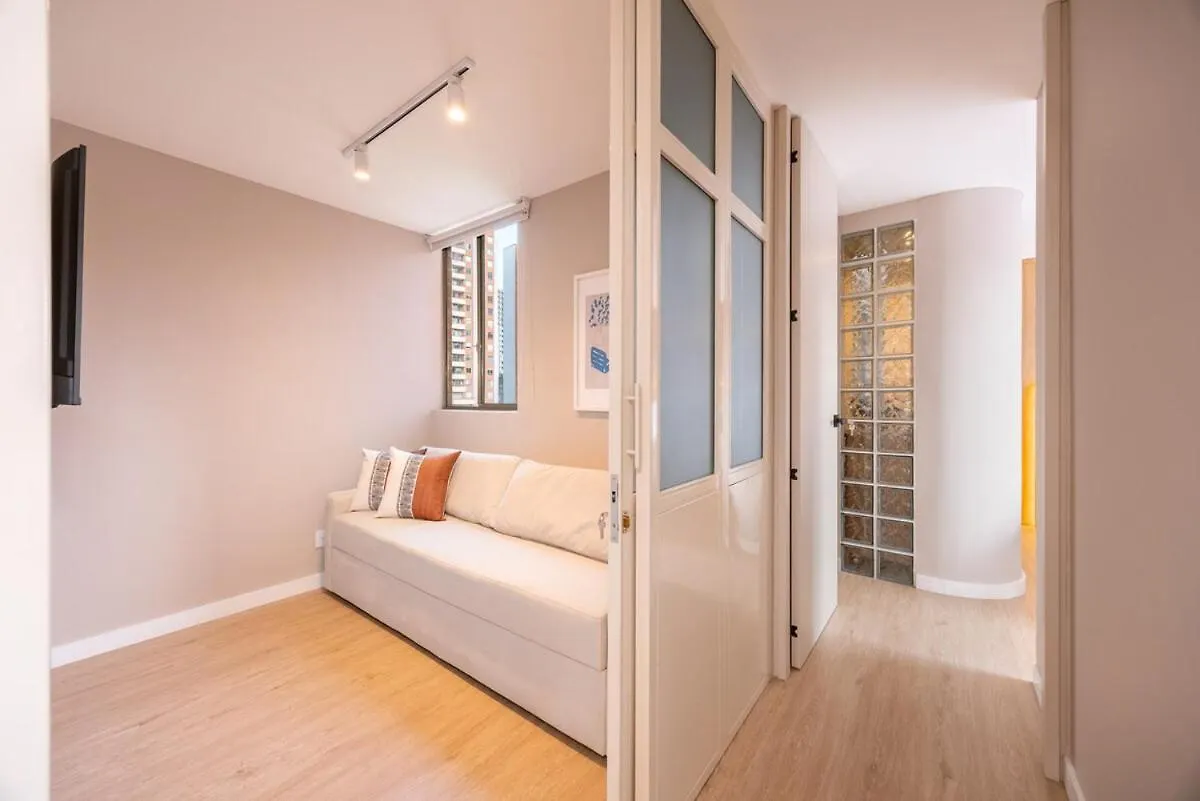 Magnifico Apartamento De 2 Habitaciones Con Ac Y Vistas En El Poblado Medellin 0*,  Colombia