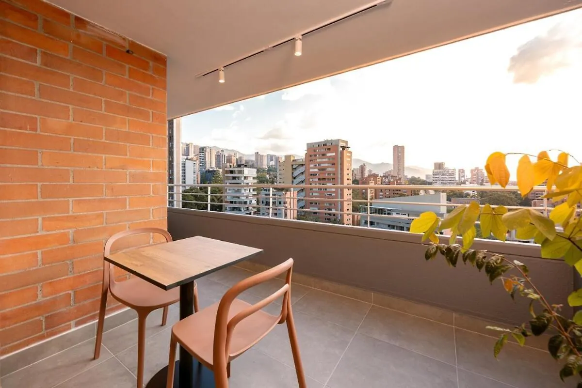 Magnifico Apartamento De 2 Habitaciones Con Ac Y Vistas En El Poblado Medellin Apartment