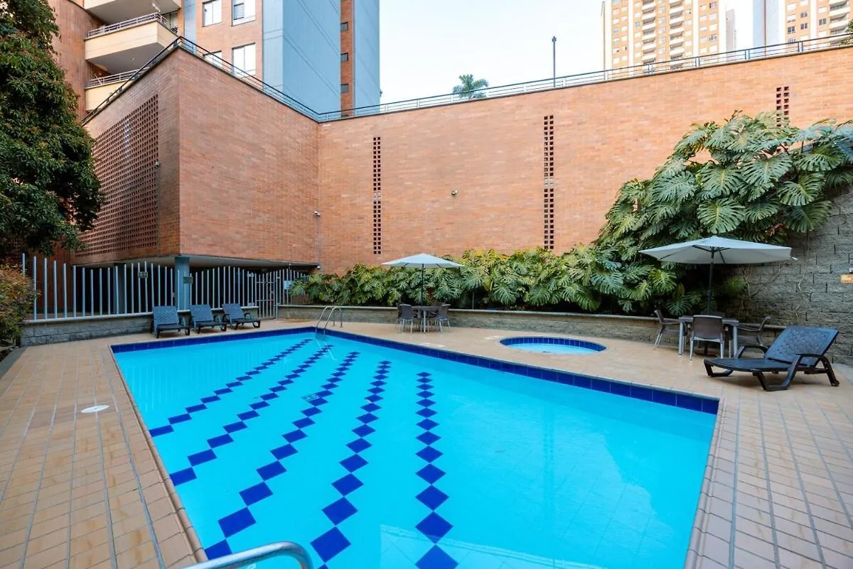 Magnifico Apartamento De 2 Habitaciones Con Ac Y Vistas En El Poblado Medellin Apartment